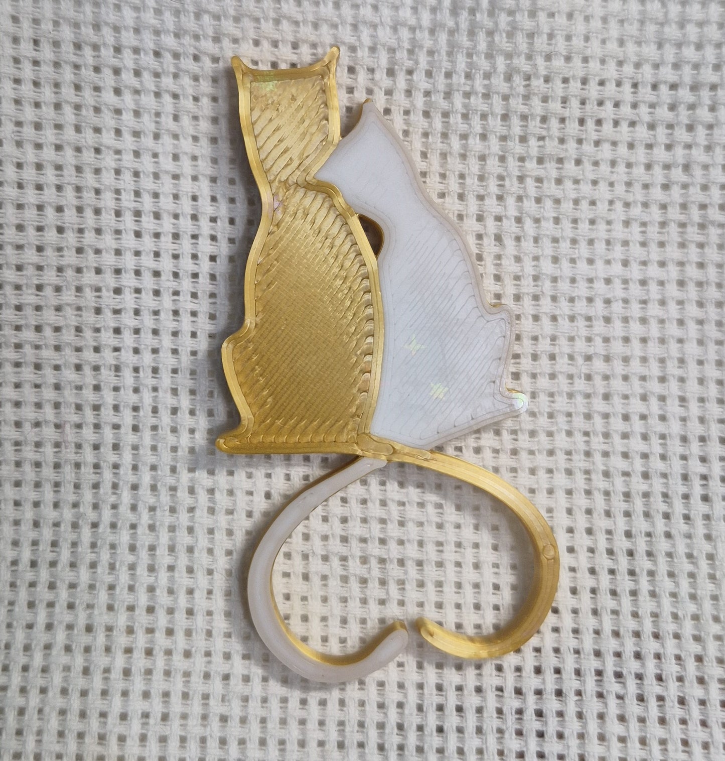 Loving Cats Needle Minder